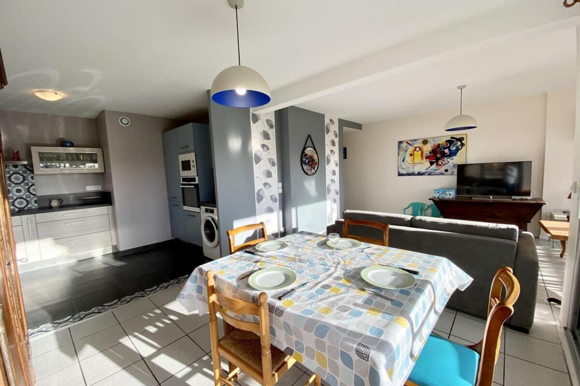 Charmant T3 Cosy A 2 Pas Du Bourg Et Des Plages Larmor-Plage Exterior photo